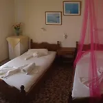 Livadaros 3* Karterados (Santorini)