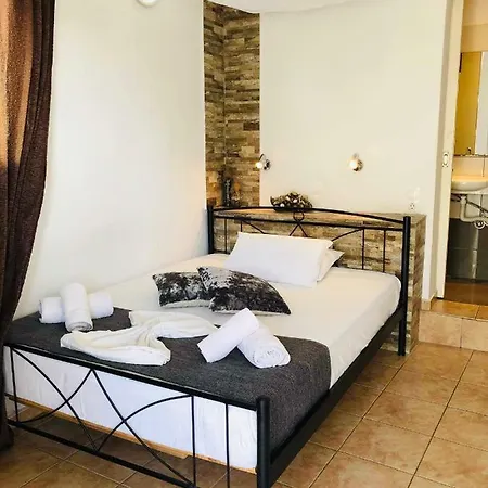 Livadaros Guest house 2*