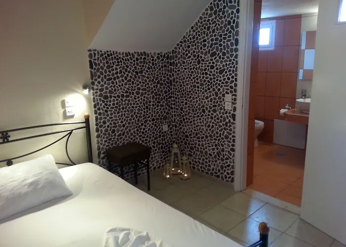 Livadaros Гостевой дом 4*