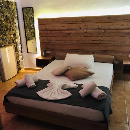 招待所 利威德洛斯别墅旅馆 卡特瑞杜斯