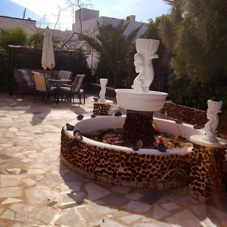 Livadaros Gasthuis Karterados (Santorini)