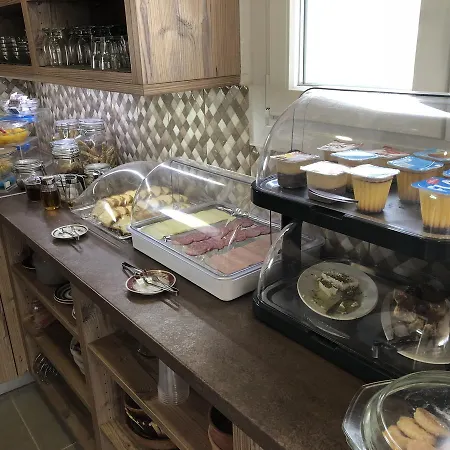 利威德洛斯别墅旅馆 招待所 4*