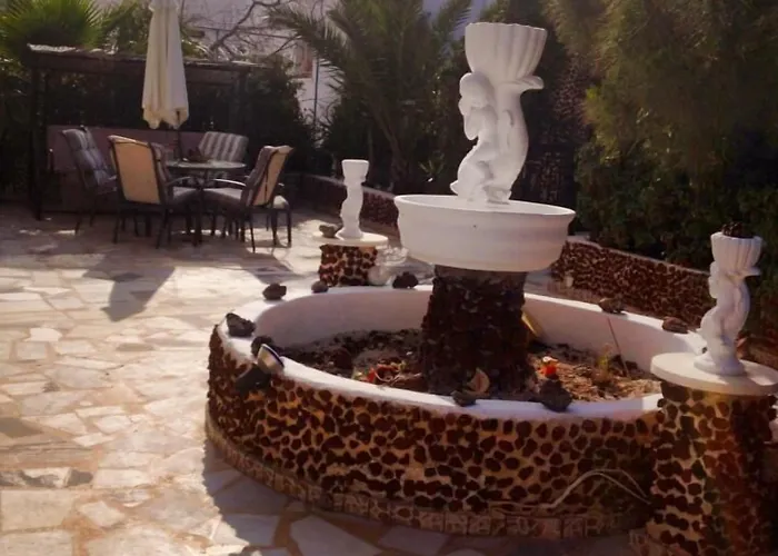 利威德洛斯别墅旅馆 招待所 卡特瑞杜斯