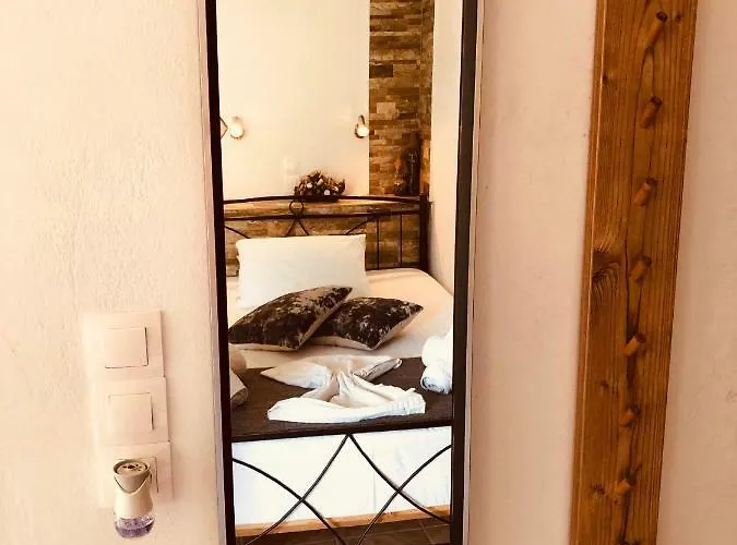 Pensión Livadaros Karterados (Santorini)