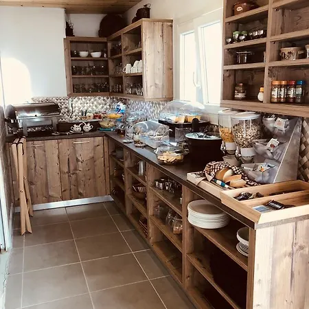 Vendégház Livadaros 4*